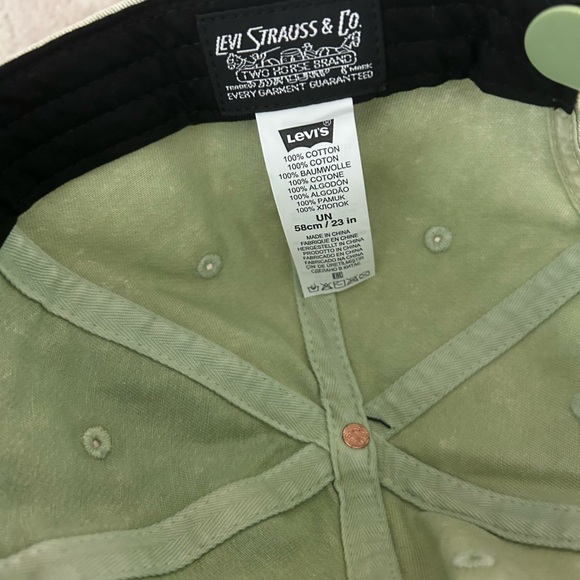 NWT Levi’s vintage style green distressed vintage style hat snap back - Picture 6 of 7